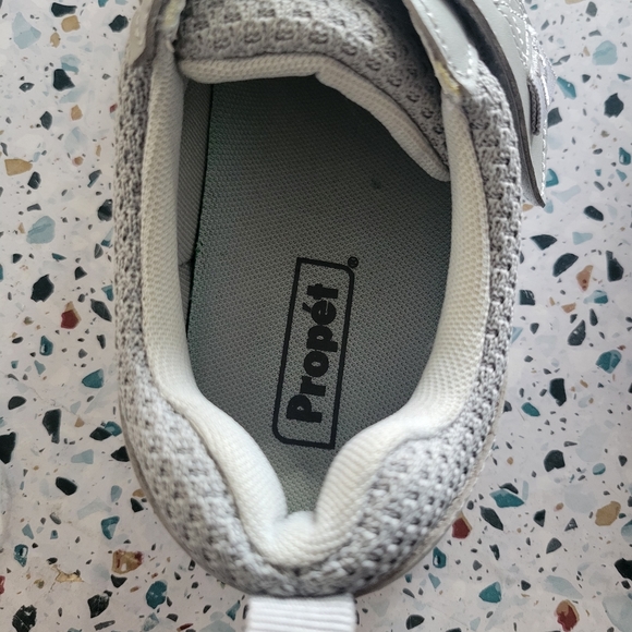 Propét Men's Tour Knit Sneaker - Picture 8 of 8